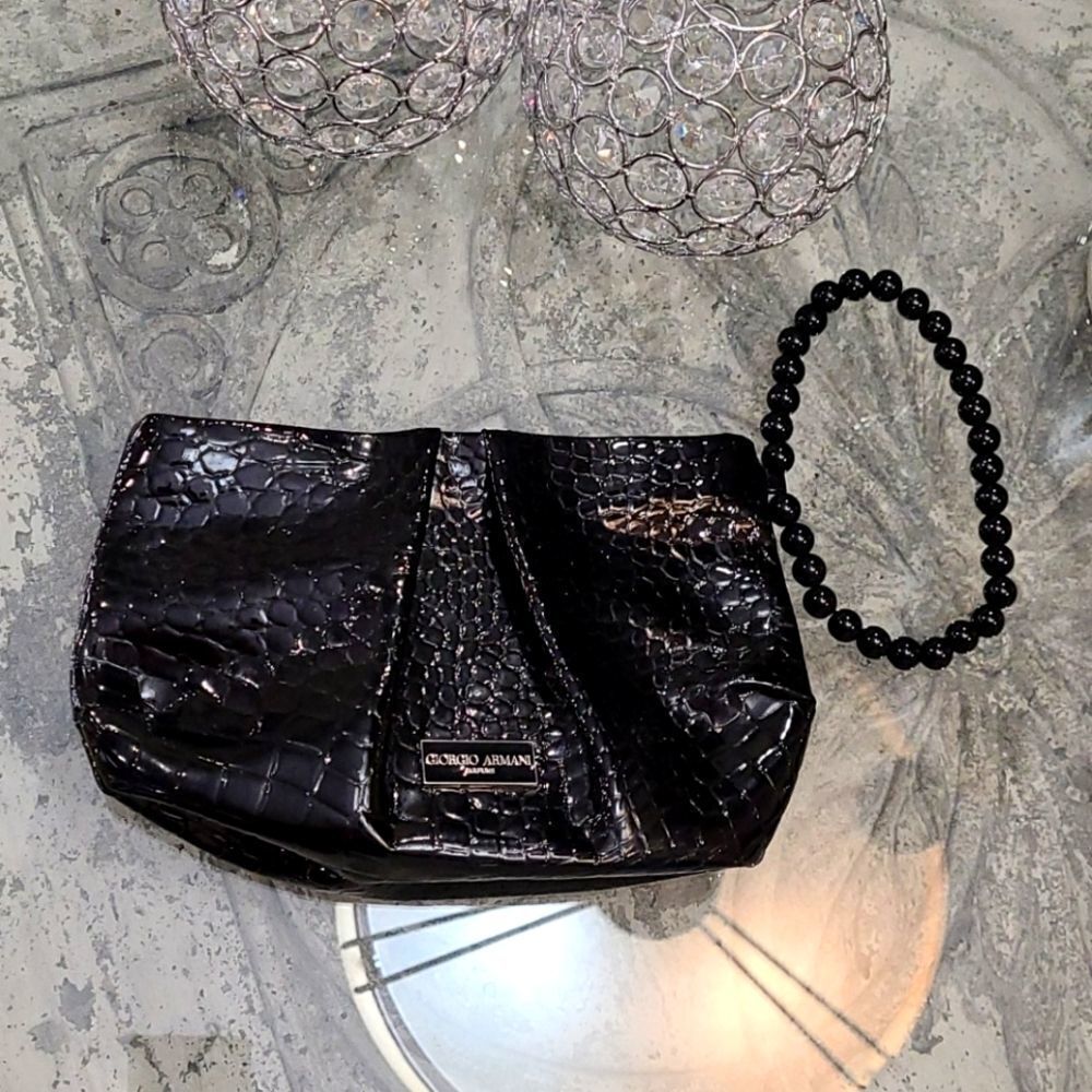 Giorgio ARMANI Logo Plate Black CLUTCH